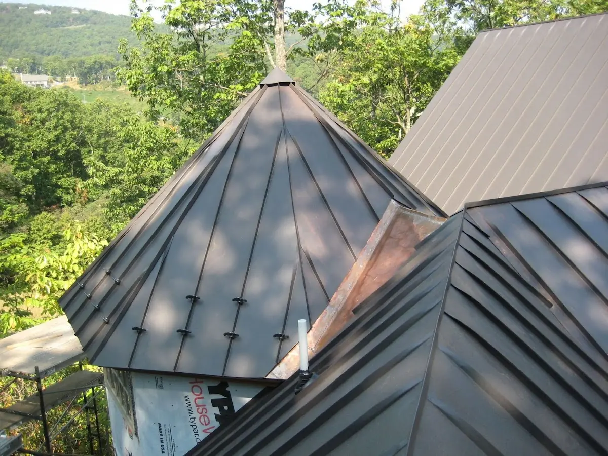 Professional Gutter Cleaning by Craftsman Roofing in Broderick